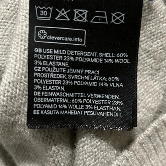 H&M Collared Sweater - Picture 4 of 4